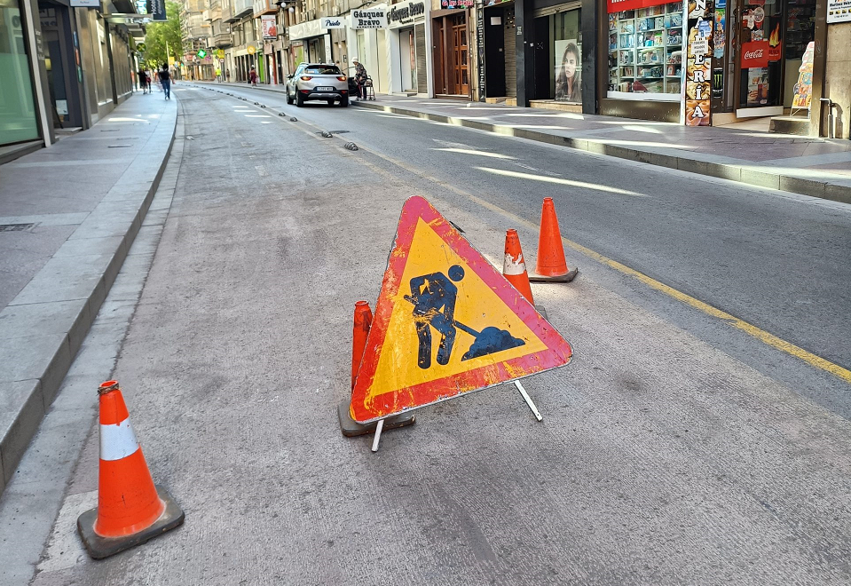 Desmantellament del carril bici de l'Avinguda de Joan Carles I pel govern municipal del PP i Vox