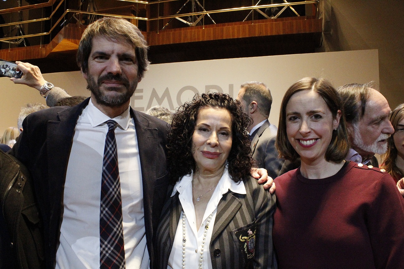 Ernest Urtasun, ministre de Cultura, Lucía Izquierdo, nora de Miguel Hernández i Esther Díez, portaveu del Grup Municipal de Compromís per Elx.